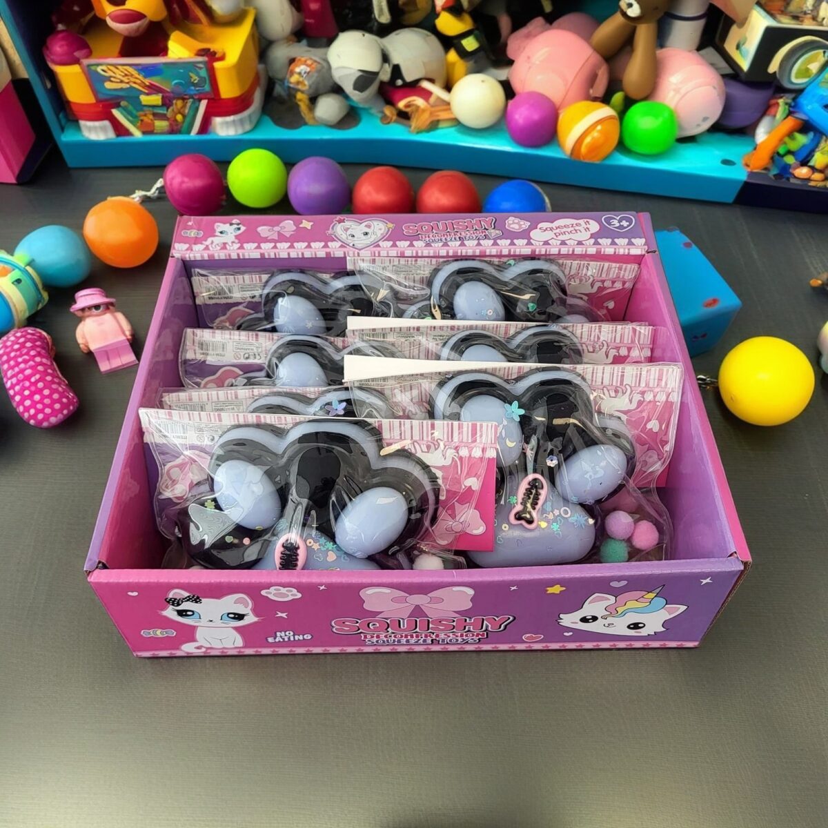 Ambalaj pentru Jucarii Antistres Squishy, Embo, cu Revenire Lenta, Pinch Family, Multicolor - imagine 2
