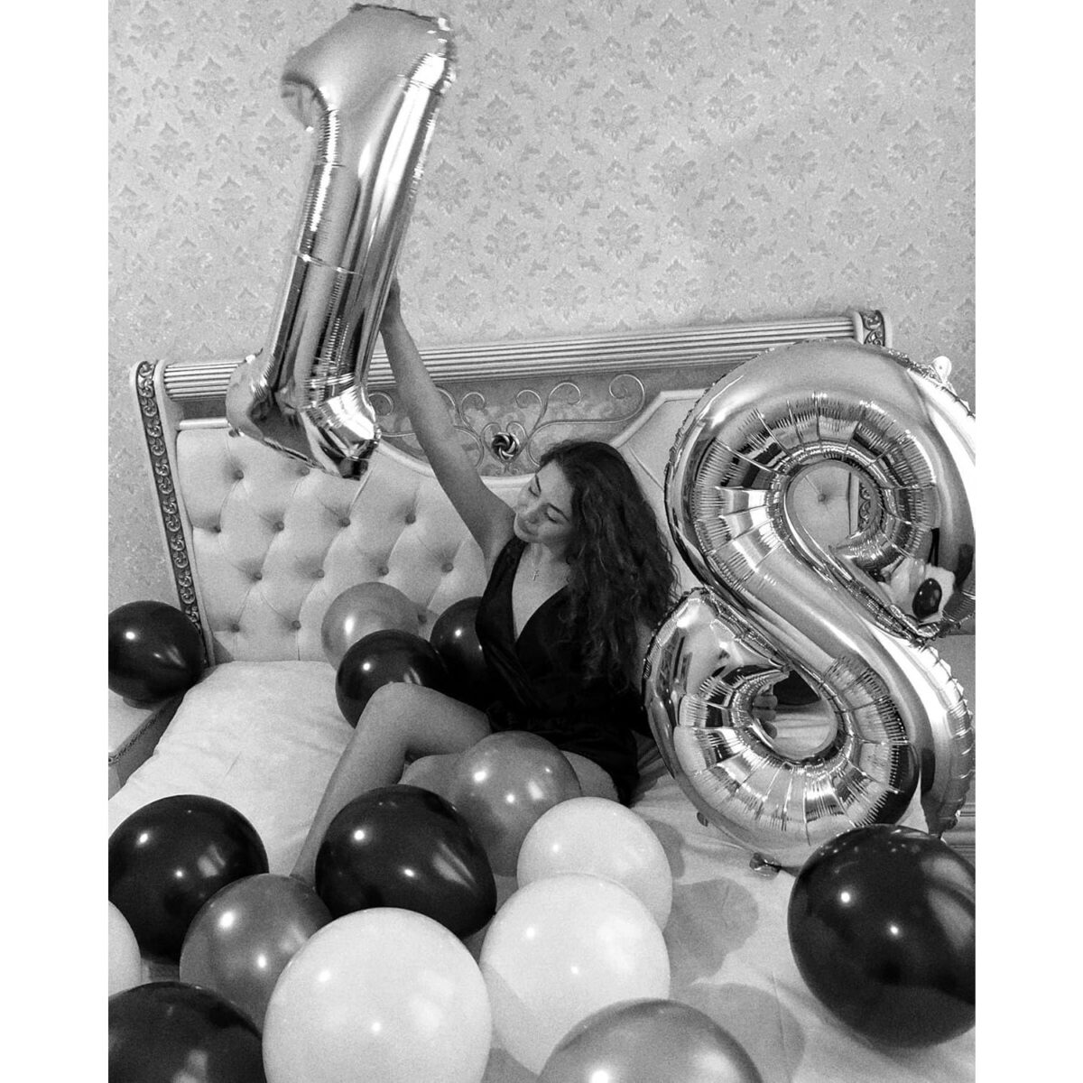 Balon din Folie Metalizata, Embo, Figurina Cifra, Tema Aniversare 100 cm, Ambalaj Individual, Pai inclus, Umflare cu Aer sau Heliu, Argintiu, Cifra 8 - imagine 5