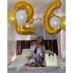 Balon din Folie Metalizata Embo, Figurina Cifra, Tema Aniversare 100 cm, Ambalaj Individual, Pai inclus, Umflare cu Aer sau Heliu, Auriu, Cifra 6 - imagine 5