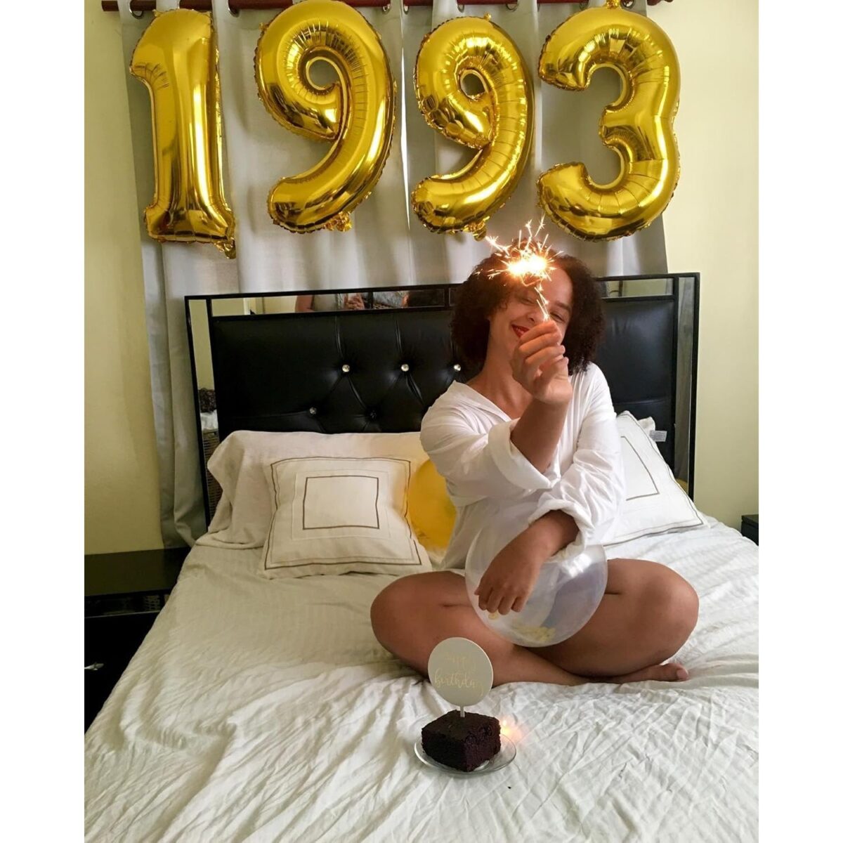 Balon din Folie Metalizata Embo, Figurina Cifra, Tema Aniversare 100 cm, Ambalaj Individual, Pai inclus, Umflare cu Aer sau Heliu, Auriu, Cifra 9 - imagine 5