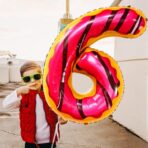 Balon din Folie Metalizata Embo, Figurina Cifra, Imprimeu Gogosi, Tema Aniversare 100 cm, Ambalaj Individual, Pai inclus, Umflare cu Aer sau Heliu, Multicolor, Cifra 6 - imagine 4