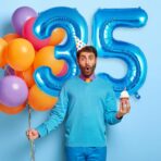 Balon din folie metalizata, Embo, Balon aniversar, 40 cm, Albastru, Ambalaj Individual, Pai inclus, Cifra 5 - imagine 3