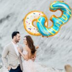Balon din Folie Metalizata Embo, Figurina Cifra, Imprimeu Gogosi, Tema Aniversare 100 cm, Ambalaj Individual, Pai inclus, Umflare cu Aer sau Heliu, Multicolor, Cifra 3 - imagine 2