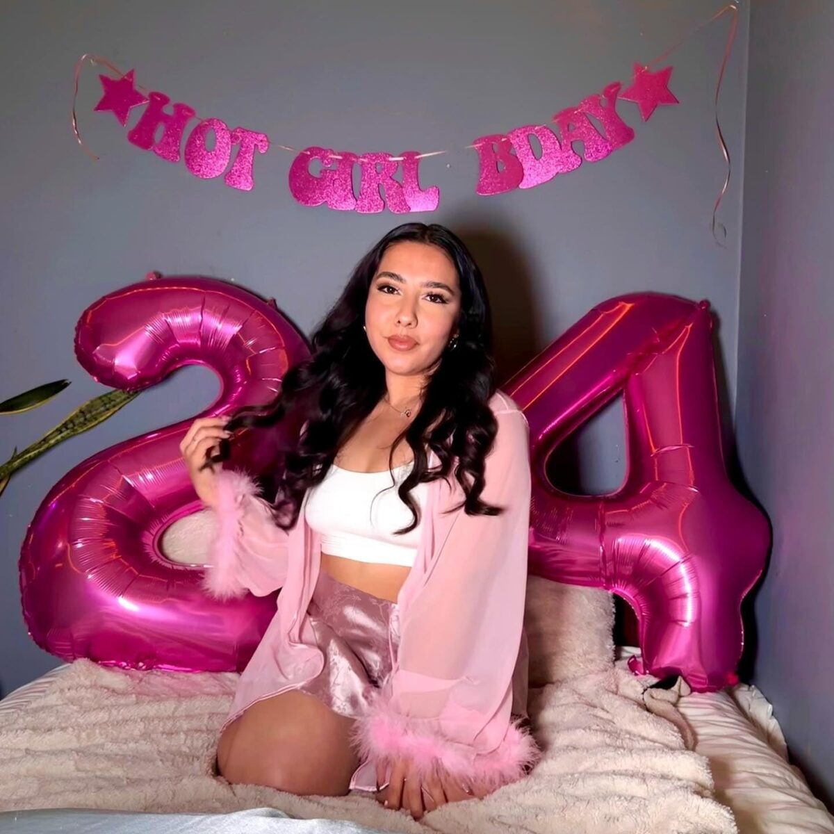 Balon din Folie Metalizata Embo, Figurina Cifra, Tema Aniversare 40 cm, Ambalaj Individual, Pai inclus, Umflare cu Aer sau Heliu, Roz, Cifra 4 - imagine 3