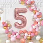 Balon din Folie Metalizata Embo, Figurina Cifra, Tema Aniversare 80 cm, Ambalaj Individual, Pai inclus, Umflare cu Aer sau Heliu, Rose, Cifra 5 - imagine 2