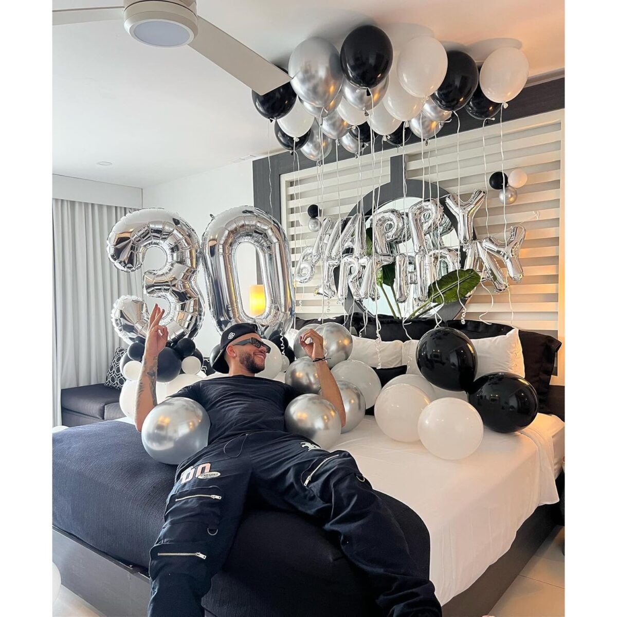 Balon din Folie Metalizata, Embo, Figurina Cifra, Tema Aniversare 40 cm, Ambalaj Individual, Pai inclus, Umflare cu Aer sau Heliu, Argintiu, Cifra 0 - imagine 7