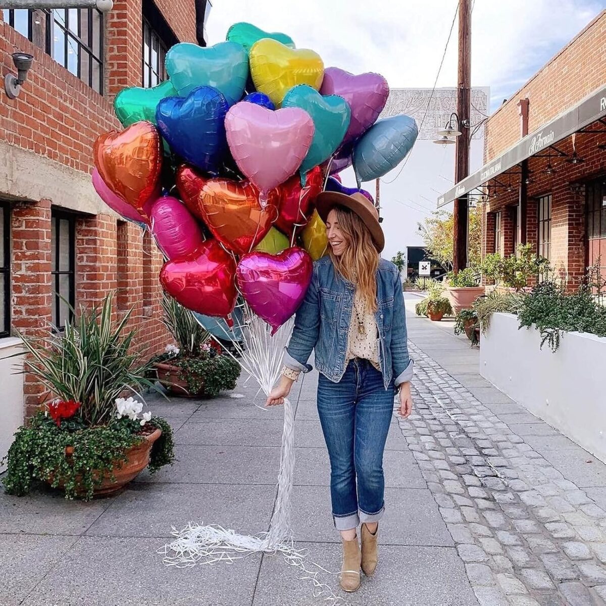 Balon din Folie Metalizata, Embo, Figurina Inimioara, Model Simplu, Tematica Iubire, 40 cm, Ambalaj Individual, Pai Inclus, Umflare cu Aer sau Heliu, Albastru - imagine 4