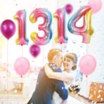 Balon din Folie Metalizata Gradient Embo, Figurina Cifra, Tema Aniversare 100 cm, Ambalaj Individual, Pai inclus, Umflare cu Aer sau Heliu, Multicolor, Cifra 4 - imagine 3