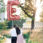 Balon Folie Metalizata Litera E, Embo, 80 cm, Umflati cu Heliu sau Aer, Ambalaj Individual, Pai inclus, Rose Gold - imagine 3