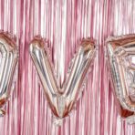 Balon Folie Metalizata Litera V, Embo, 80 cm, Umflati cu Heliu sau Aer, Ambalaj Individual, Pai inclus, Argintiu - imagine 2