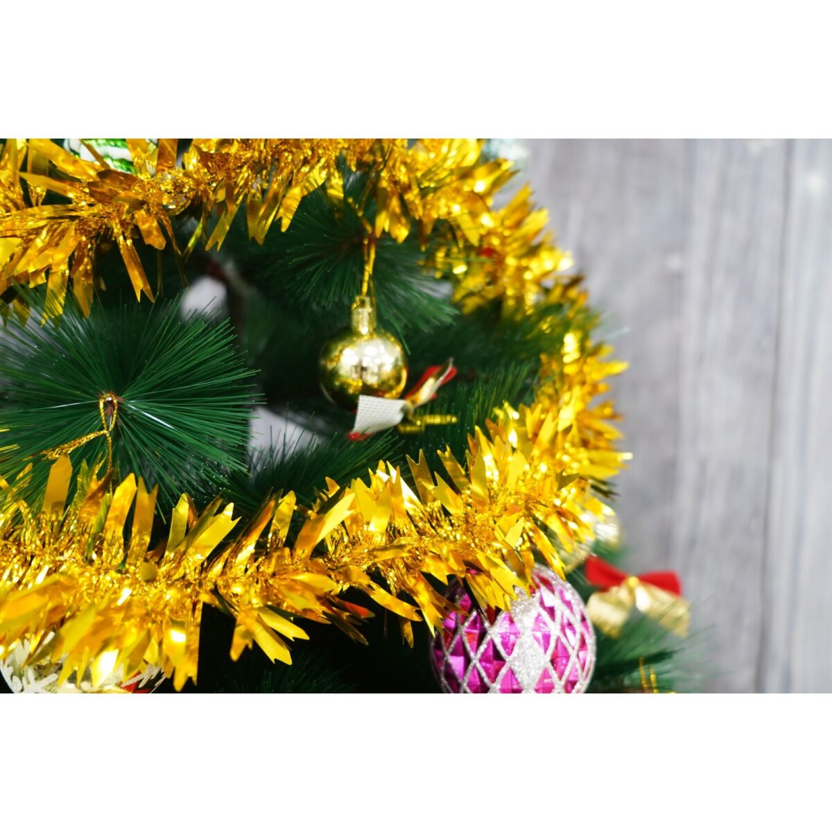 Beteala Craciun, Embo, auriu, marimea:  2 m x 6.5 cm material:folie PVC, interior/exterior - imagine 3