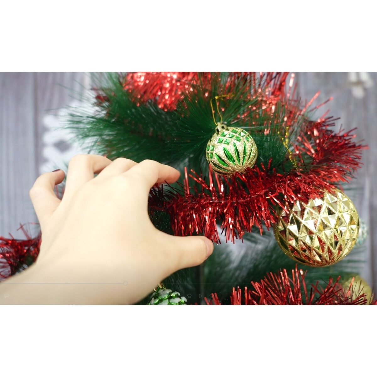 Beteala Craciun, Embo, roșu, marimea: 2 m x 7 cm material:folie PVC, interior/exterior - imagine 5