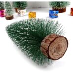 Brad artificial de craciun, ornament pentru masa, pe suport lemn, 10 cm inaltime, Verde inzapezit - imagine 3