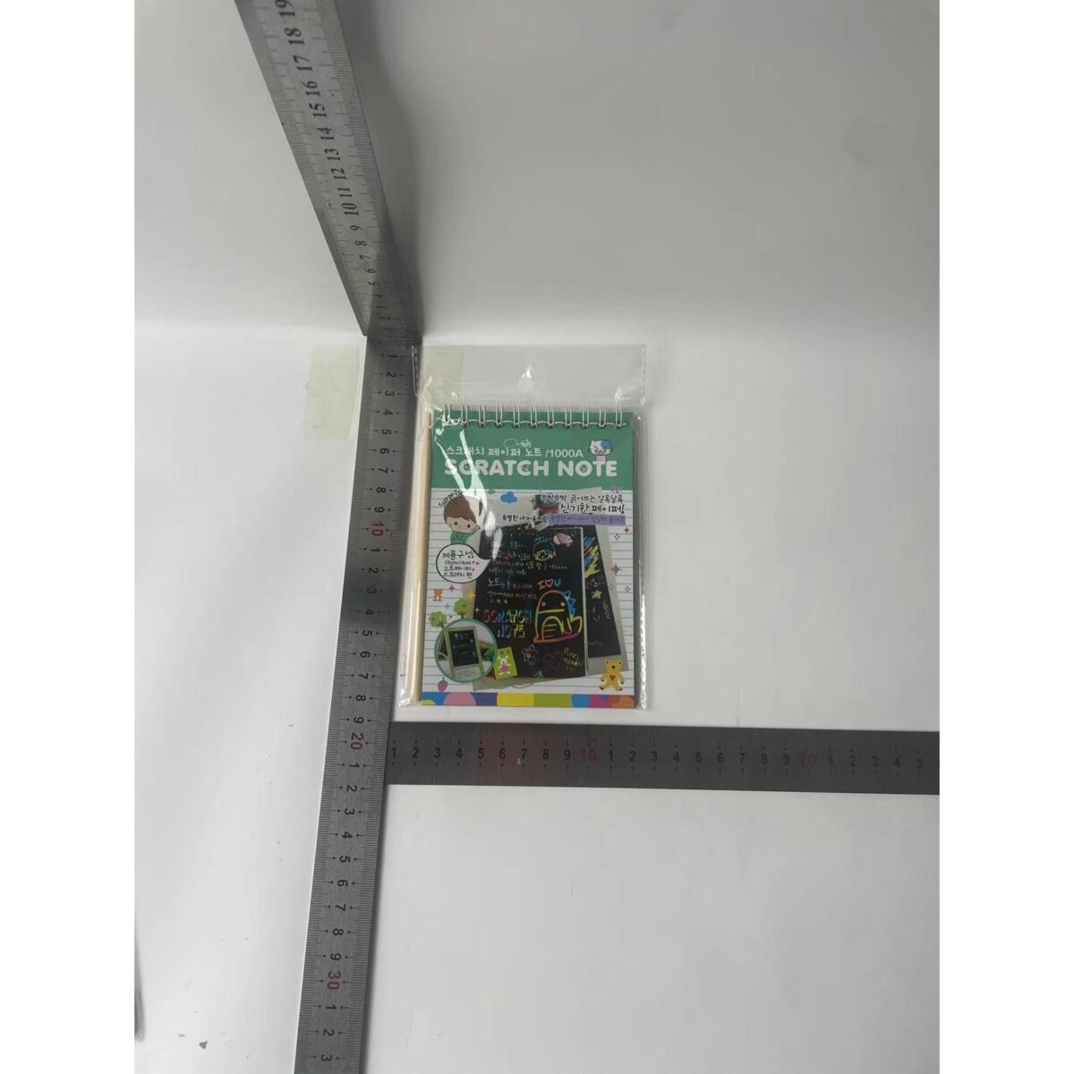 Caiet cu fise razuibile Embo, DIY Magic Scratch, 12 File, Curcubeu, Creion din Lemn, Cartonase negre, A5, Multicolor - imagine 7