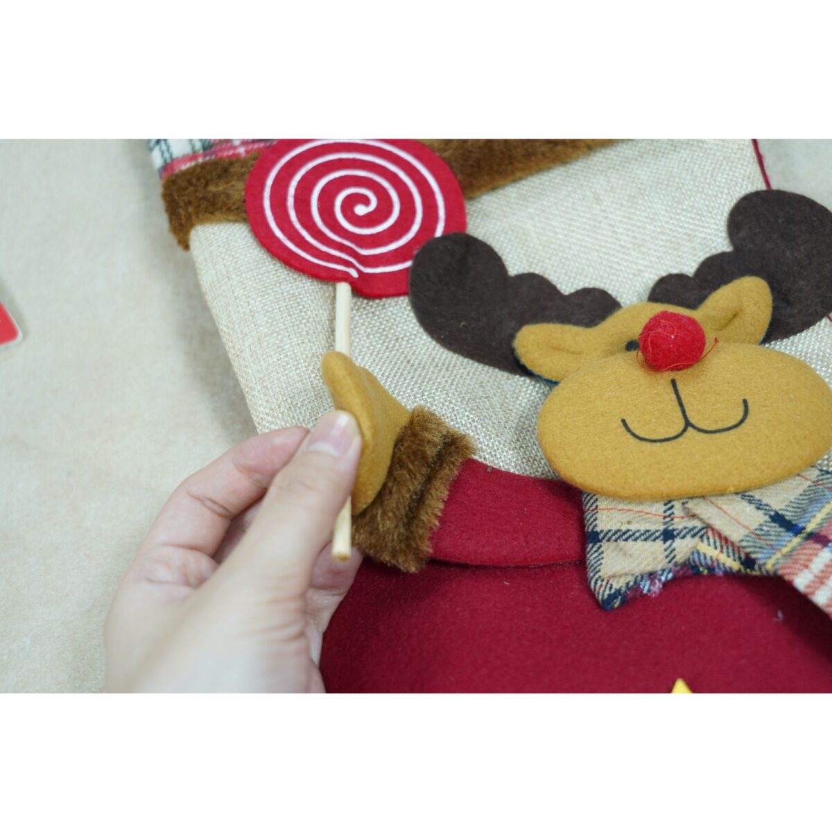 Ciorap Cadouri,Embo,cu model ren,crem, marimea 20x40 cm, textil, interior - imagine 4