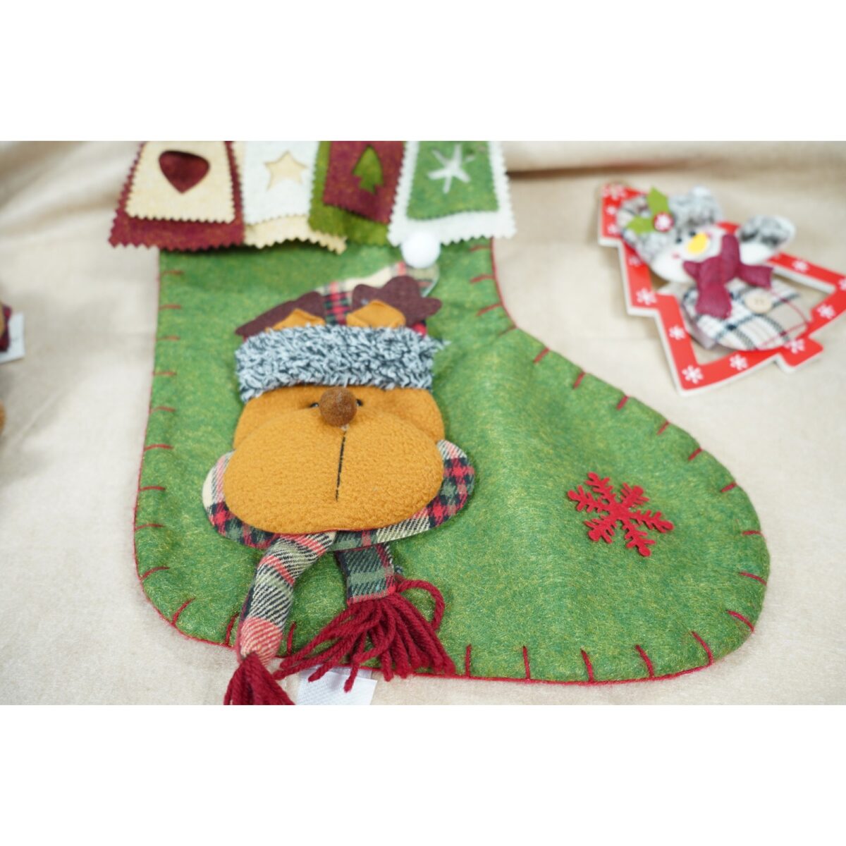 Ciorap Cadouri, Embo,cu model ren,verde, marimea 20x40 cm, textil, interior - imagine 3