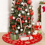 Covoras pentru Bradul de Craciun, Embo, din Tesatura Pufoasa, cu Fundite de Prindere, Model Stelute, Rosu, Diametru 90 cm - imagine 3
