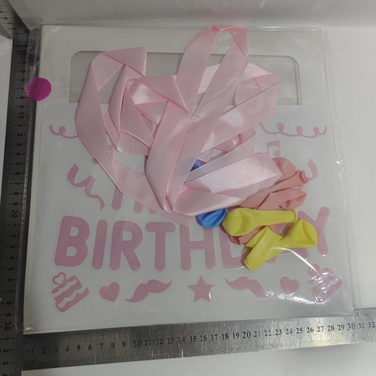 Cutie pentru Baloane, Embo, Tematica Aniversare, Model Scris Happy Birthday, Baloane Albastre, Roz, Galbene si Panglica Incluse, Contur Alb, Transparenta, 30x30 cm - imagine 2