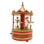 Cutiuta muzicala decorata de Craciun, Carusel rotativ, Rosu, din Lemn, Interior, Embo