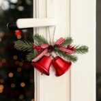 Decoratiune de Craciun pentru Brad, Embo, Model 2 Clopotei de Craciun cu Crenguta de Brad, Decoratiune pentru Interior de Craciun, Rosu lucios - imagine 4