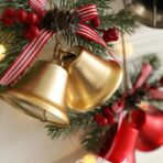 Decoratiune de Craciun pentru Brad, Embo, Model 2 Clopotei de Craciun cu Crenguta de Brad, Decoratiune pentru Interior de Craciun, Auriu - imagine 4