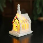 Decoratiune Ornament de Craciun, Embo, Biserica de Craciun din Rasina, Model Biserica Mica Iluminata din Interior, 8.8 x 6 x 4.5 cm, Alb