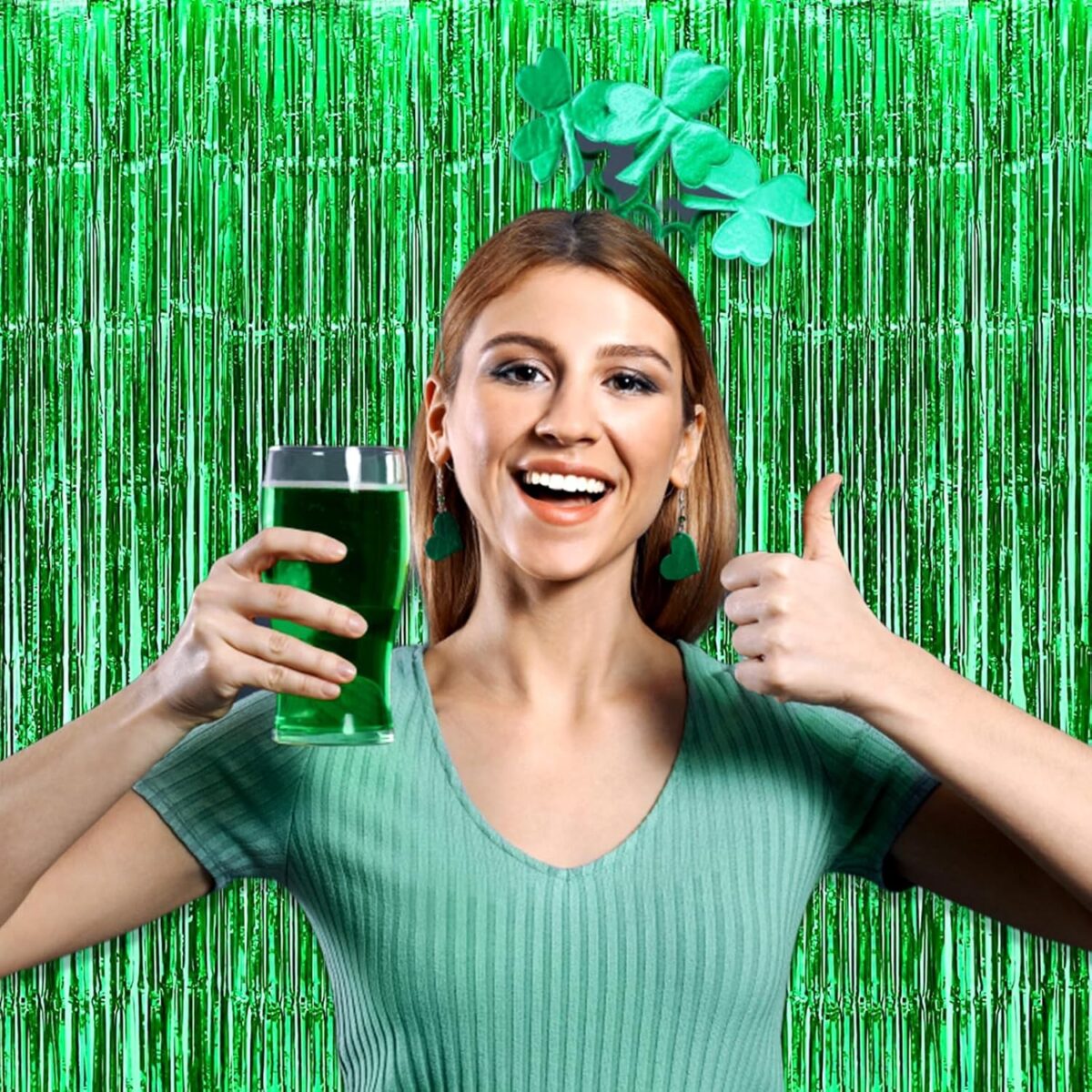 Perdea Franjurata, Embo, Model Decor Petrecere, pentru Fundal de Poze, Amenajare Colorata a Petrecerii, Dimensiune 100x200 cm, Verde - imagine 3