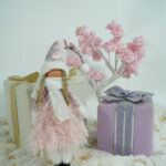 Ornament de Craciun papusa, Embo, roz/alb, textil, 50 cm