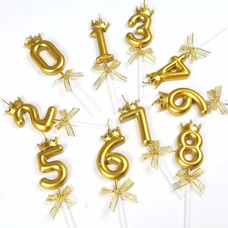 crown-numbers-candle-birthday-candle-7-gold-main-66909f8120491.jpg Lumanare pentru Tort Cifra 7, Model Coroana, Gold, Embo, Party - imagine 9