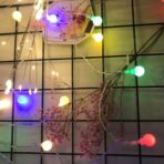 Instalatie sfere brad Craciun Embo, 3 metri, 20 LEd-uri, alimentare la retea, fir transparent, multicolora - imagine 3