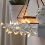 Instalatie de Craciun cu Baterii Tip Liniar, 2 jocuri de lumini, Fir Transparent 10 m 100 LED -uri, Alb Cald - imagine 6