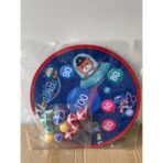 Joc Darts Embo pentru Copii, Placa Pliabila 36.5 cm, 8 Mingii Velcro/Scai Simple, 2 Mingii Luminoase, Model Spatiu, Albastru - imagine 7