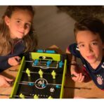 Masa de fotbal cu teren si 12 jucatori Embo, 4 manere, cu Tablou Scor, din Metal si ABS, 36.5 x 35.5 x 8 cm, Design Multicolor, pentru copii/adulti, verde - imagine 5