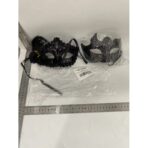 Set 2 Masti de Cuplu, Embo, pentru Carnaval, Bal Mascat, Marime Universala, Model Floare Laterala si Margele, Model Clasic, Negru texturat - imagine 2