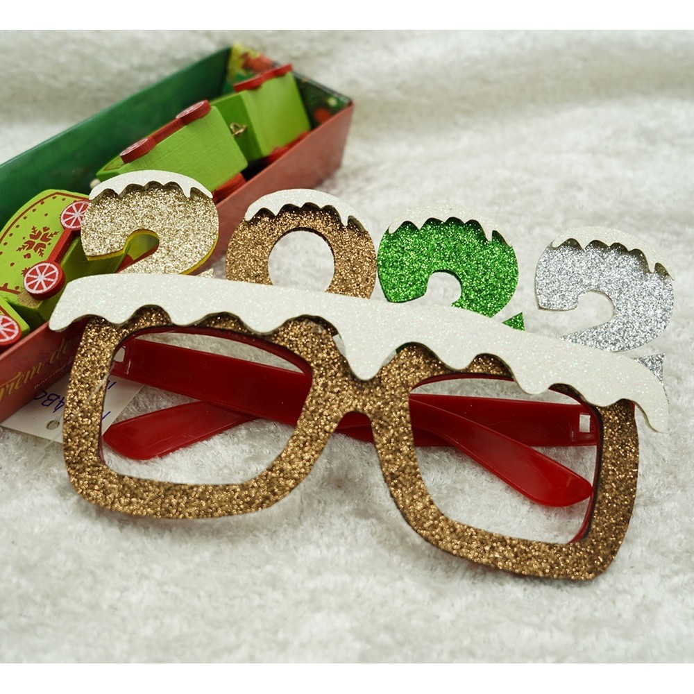 ochelari-petrecere-de-revelion-2022-maro-din-plastic-si-poliester-flippy-61f135a8c234c.jpg Ochelari petrecere de Revelion, 2022, Maro, din Plastic si Poliester, Embo - imagine 6