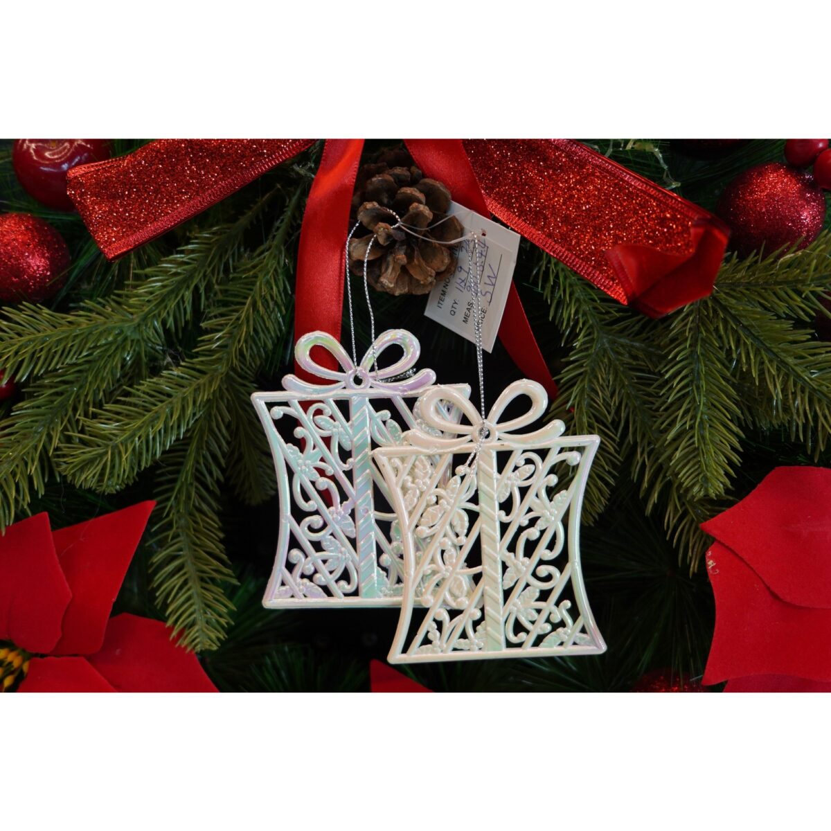 ornament-brad-de-craciun-perlat-in-forma-de-cadou-9-cm-x-11-cm-plastic-flippy-61f14588d0a48 Ornament brad de Craciun, Perlat, in forma de Cadou, 9 cm x 11 cm, Plastic, Embo - imagine 3