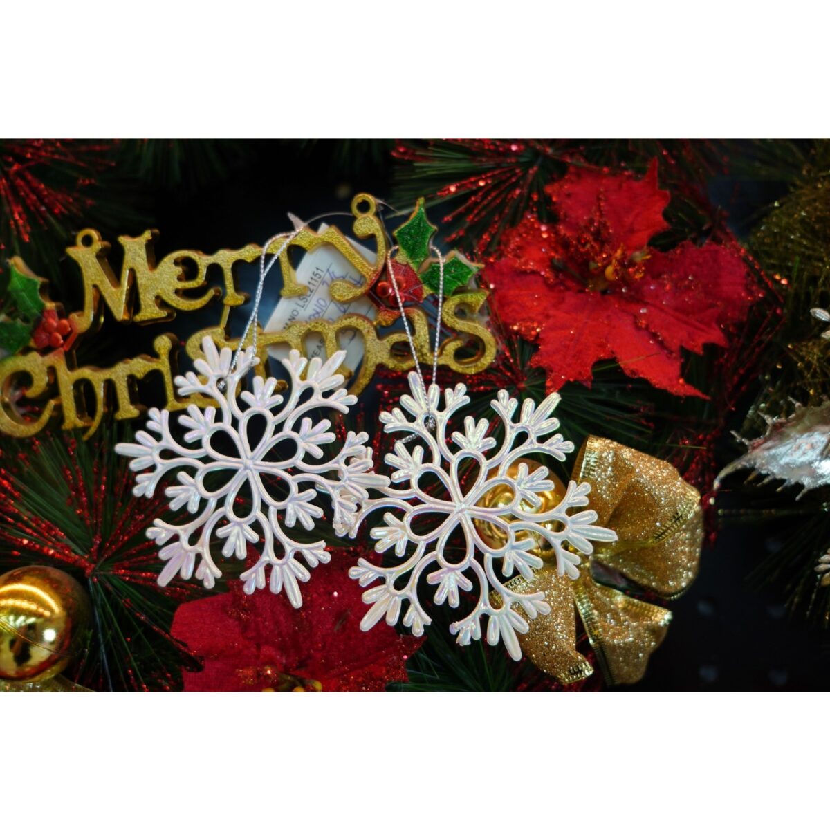 ornament-brad-de-craciun-perlat-in-forma-de-fulg-de-nea-10-cm-x-10-cm-plastic-flippy-61f1457e633a9.jpg Ornament brad de Craciun, Perlat, in forma de Fulg de nea, 10 cm x 10 cm, Plastic, Embo - imagine 3