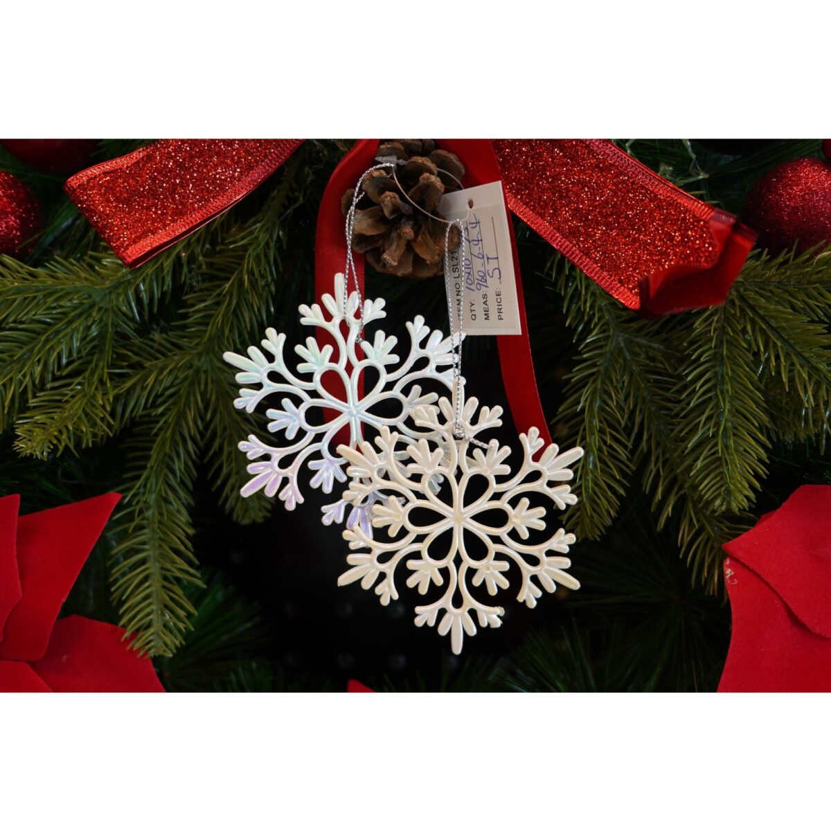 ornament-brad-de-craciun-perlat-in-forma-de-fulg-de-nea-10-cm-x-10-cm-plastic-flippy-61f14580a61ff.jpg Ornament brad de Craciun, Perlat, in forma de Fulg de nea, 10 cm x 10 cm, Plastic, Embo - imagine 4