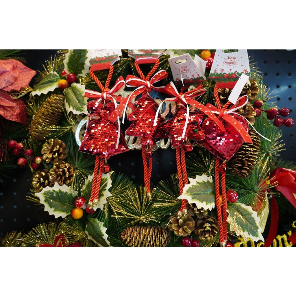 ornament-de-brad-clopotel-cu-paiete-flippy-rosu-lemn-25-cm-61f10ae3f3ade.jpg Ornament de brad clopotel cu paiete, Embo, rosu, lemn, 25 cm - imagine 4