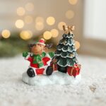 Ornament de Craciun din Rasina pentru Decor, Embo, Model Ren cu Brad, Decoratiune de Birou pentru Craciun, 6.5 x 6.5 x 4 cm, Rosu Verde