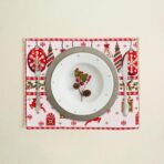 Servet pentru Masa, Embo, Model Globulete si Cadouri, Tematica Craciun, 43 x 34 cm, Rosu - imagine 2