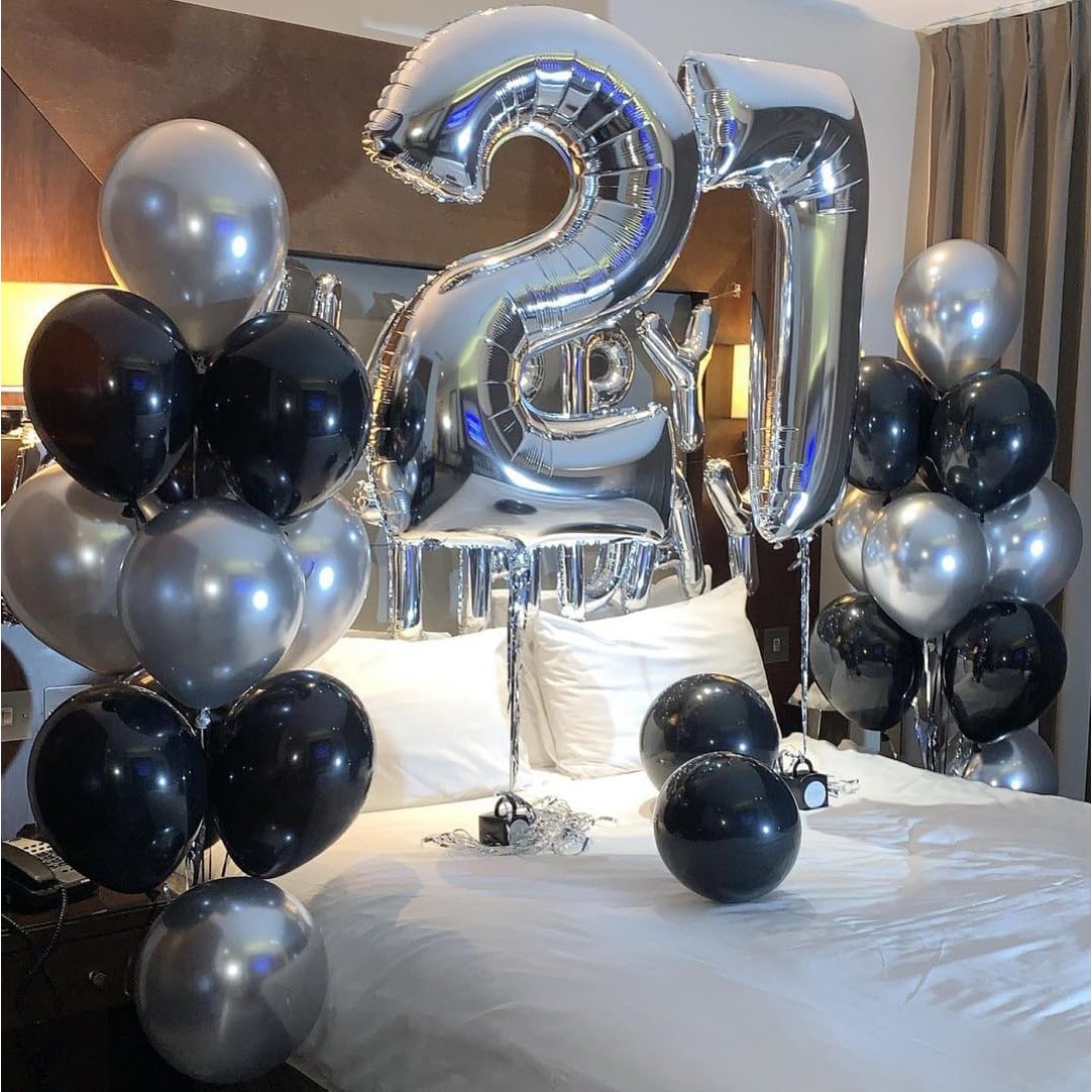 set-10-baloane-din-latex-chrome-flippy-model-party-23-cm-negru-argintiu-2-2-g-6707cc092c453.jpg Set 10 Baloane din Latex Chrome, Embo, Model Party, 23 cm, Negru Argintiu, 2.2 g - imagine 5