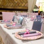 Set 10 Farfurii Unica Folosinta, Embo, Imprimeu cu Buline, din Carton, Diametru 18 cm, Roz/Auriu - imagine 3