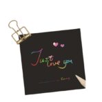 Set 100 de Planse Razuibile, Embo, din Hartie Curcubeu, 2 Creioane din Bambus + 2 Sabloane, +3 Ani, 8.5 x 8.5 cm, Multicolor - imagine 4