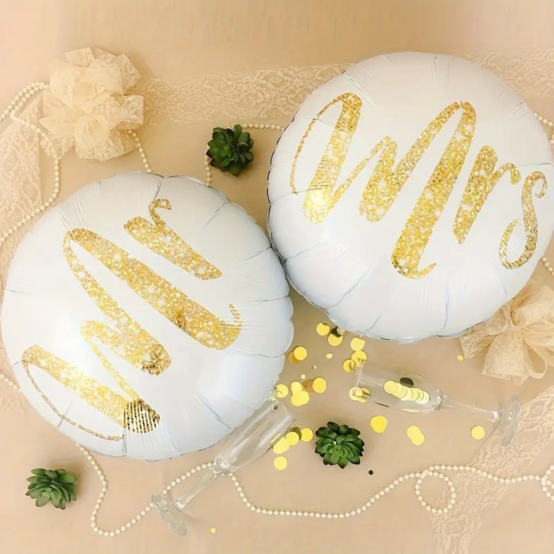 set-12-baloane-din-folie-metalizata-si-din-latex-flippy-model-mr-mrs-baloane-party-45-cm-30-cm-alb-t-66c61f014a0dc.jpg Set 12 Baloane din Folie Metalizata si din Latex, Embo, Model Mr Mrs, Tema Nunta, Baloane Party cu Confetti, 45 cm, 30 cm, Pai inclus, Umflare cu Aer sau Heliu, Alb/Auriu - imagine 3