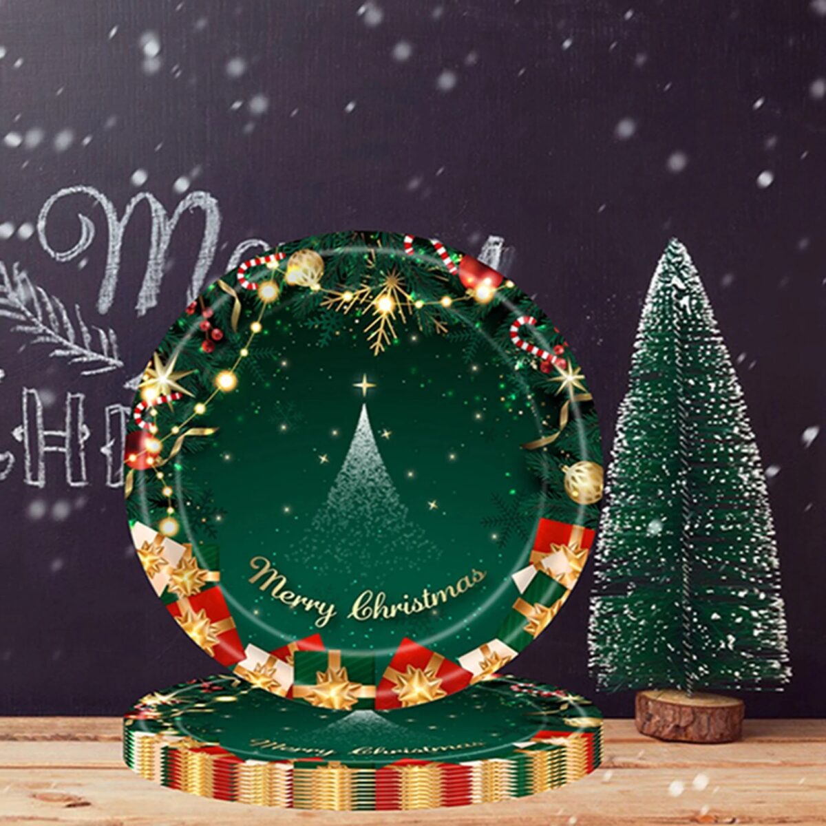 Set 16 Farfurii de Unica Folosinta, Embo, Model Brad de Craciun Merry Christmas, Tematica Craciun, 18 cm, Verde - imagine 3