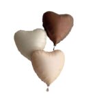 Set 3 Baloane din Folie Metalizata, Embo, Figurine Inimi, Tema Ziua Indragostitilor, 45 cm, Ambalaj Individual, Pai Inclus, Umflare cu Aer sau Heliu, Crem/Maro