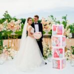 Set 4 Cutii pentru Baloane, Embo, Model Scris Love, Tematica Iubire, Cuburi Decorative din Plastic, Accesorii pentru Petrecere, 30 x30 cm, Transparente Contur Alb - imagine 2