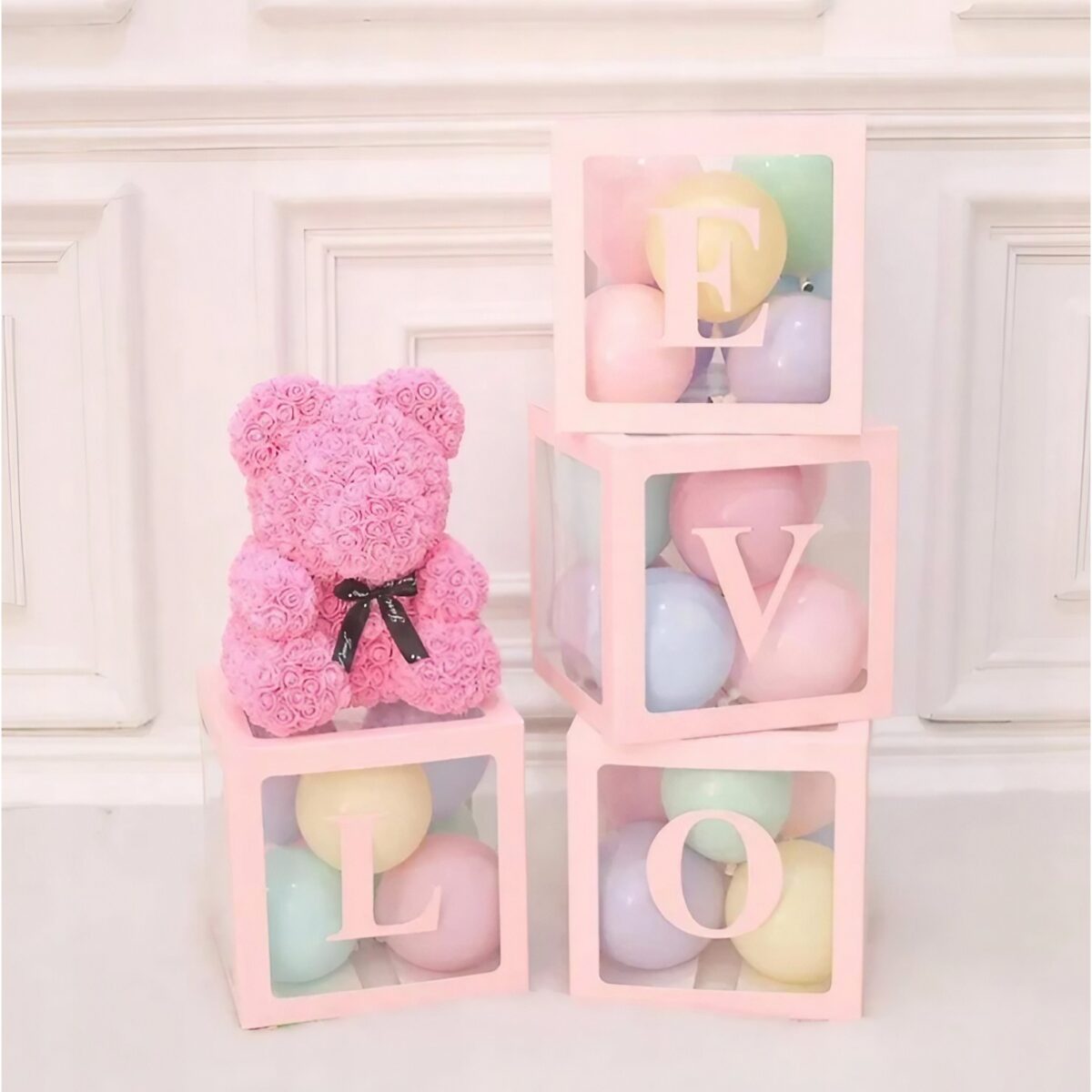 Set 4 Cutii pentru Baloane, Embo, Model Scris Love, Tematica Iubire, Cuburi Decorative din Plastic, Accesorii pentru Petrecere, 30 x30 cm, Transparente Contur Roz - imagine 4