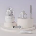 Set 4in1 de Ingrijire Unghii pentru Bebelusi, Embo, Cutie de Depozitare Tip Borcan, 0-6 Ani, 10 x 7 x 6 cm, Alb/Gri - imagine 4